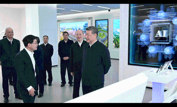 习近平在北京考察科技创新工作