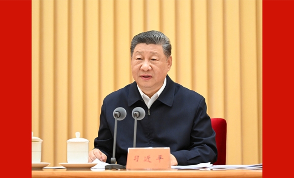 习近平出席全国卫生与健康大会并发表重要讲话